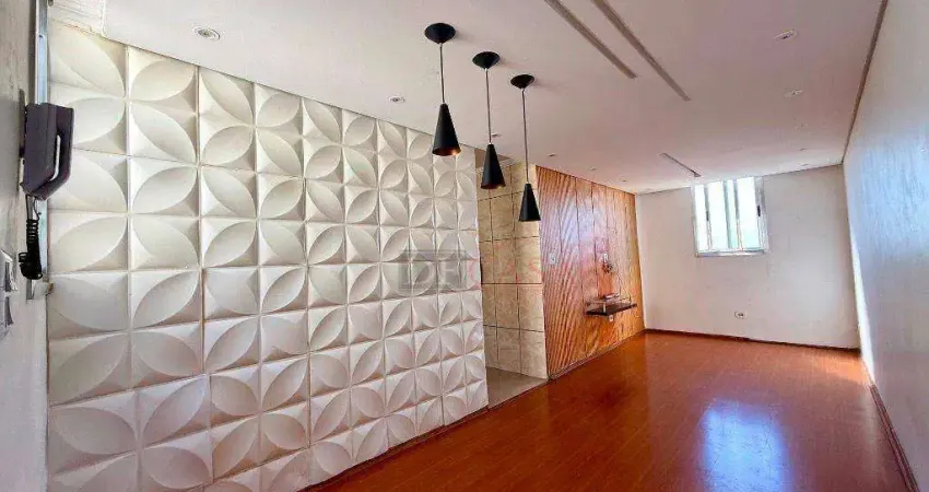 Apartamento em Conjunto Residencial José Bonifácio