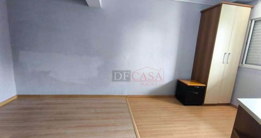 Apartamento em Vila Gomes Cardim
