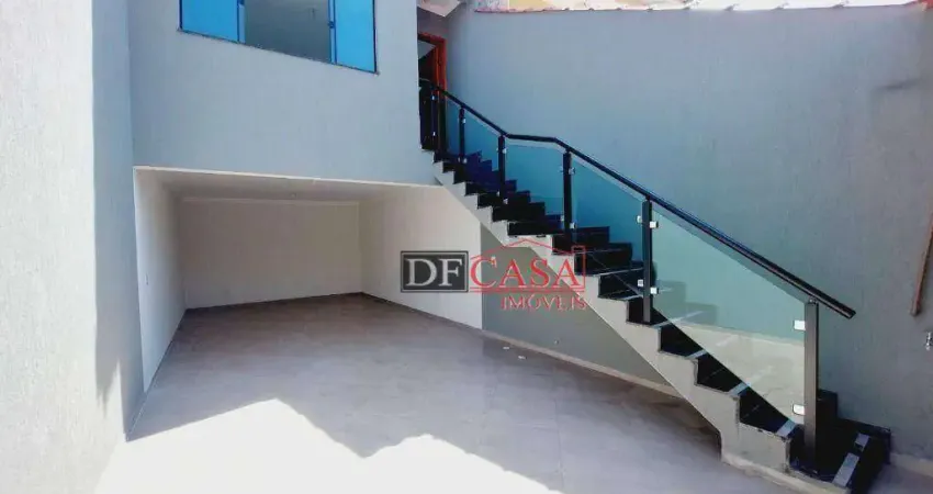 Sobrado Novo à Venda. 3 dormitórios (1 Suíte), 3 vagas, Quintal, Churrasqueira, Jardim Brasília - São Paulo/SP