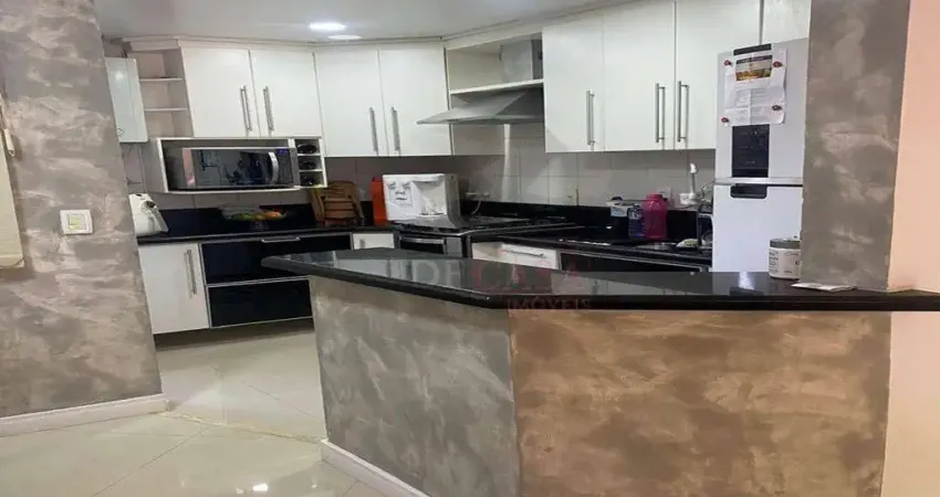 Sobrado com 2 dormitórios à venda, 57 m² por R$ 380.000,00 - Itaquera - São Paulo/SP