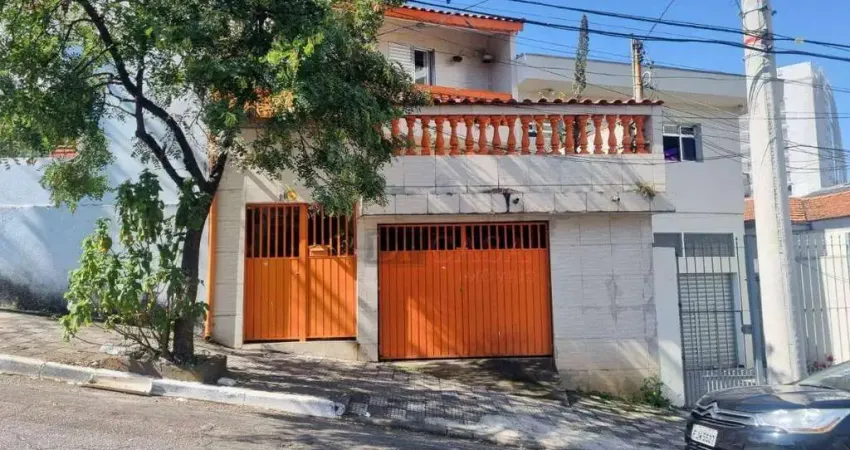 Sobrado a venda na Vila Matilde com 2 dormitórios e 1 vaga de garagem próximo ao Metrô.