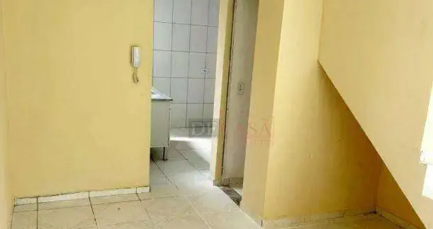 Sobrado à Venda. 2 dormitórios, 1 Vaga. Parada XV de Novembro - São Paulo/SP