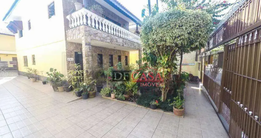 Sobrado com 3 dormitórios à venda, 179 m² por R$ 700.000,00 - Guaianazes - São Paulo/SP