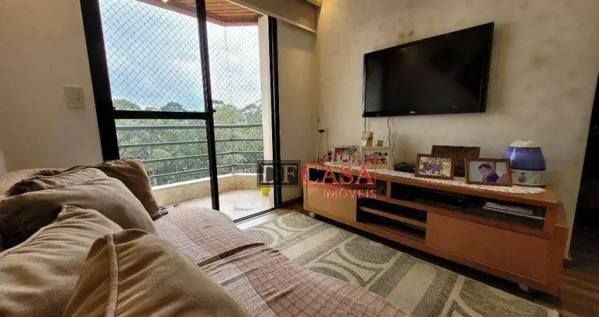 Apartamento em Vila Carmosina