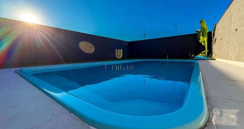 Sobrado com 4 dormitórios e Piscina Exclusiva em Guaratuba - Bairro Brejatuba