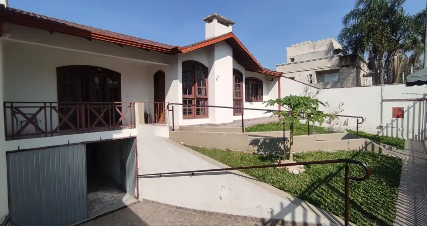 Casa com 3 quartos à venda na Rua Heitor de Andrade, 571, Jardim das Américas, Curitiba