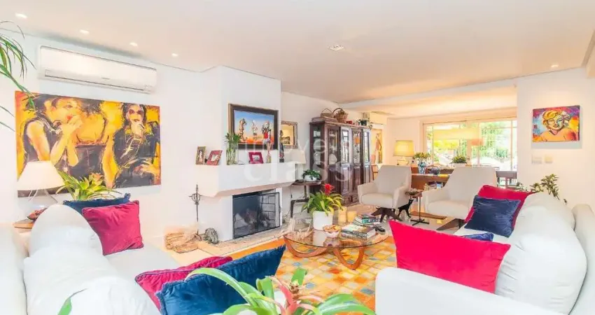 Casa em condomínio fechado com 3 quartos à venda na Rua João Caetano, 707, Três Figueiras, Porto Alegre