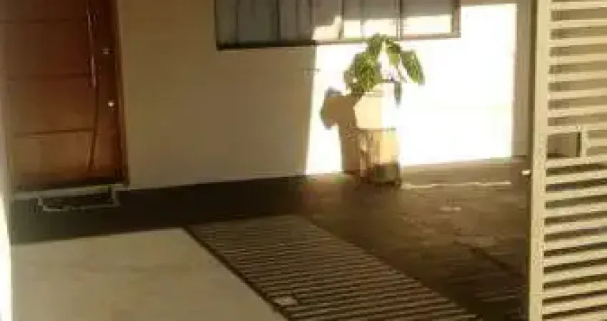 Casa com 3 quartos à venda na Rua Professor Enoque Balbino Lima, 149, Jardim Prefeito Milton Menezes, Londrina