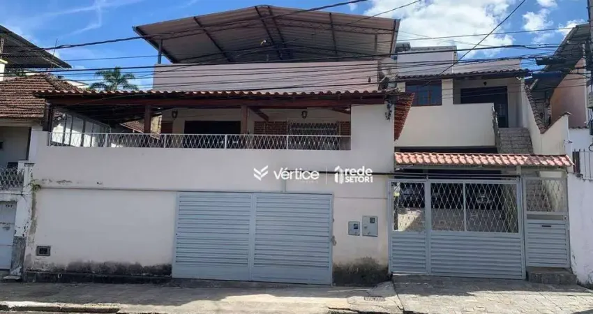 Imóvel com 2 casas à venda, 244 m² por R$ 650.000 - Nossa Senhora das Graças - Juiz de Fora/MG