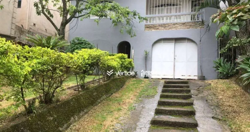 Casa com 4 quartos à venda, 275 m² por R$ 950.000 - São Pedro - Juiz de Fora/MG