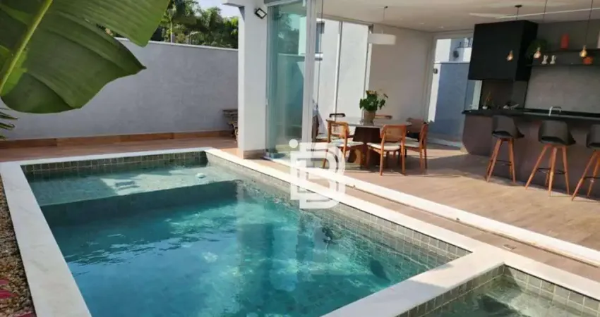 Casa em condomínio fechado com 3 quartos à venda na Rua dos Pinheiros, Jardim das Samambaias, Jundiaí