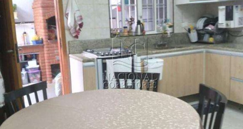 Casa com 3 dormitórios à venda, 162 m² - Vila Scarpelli - Santo André/SP