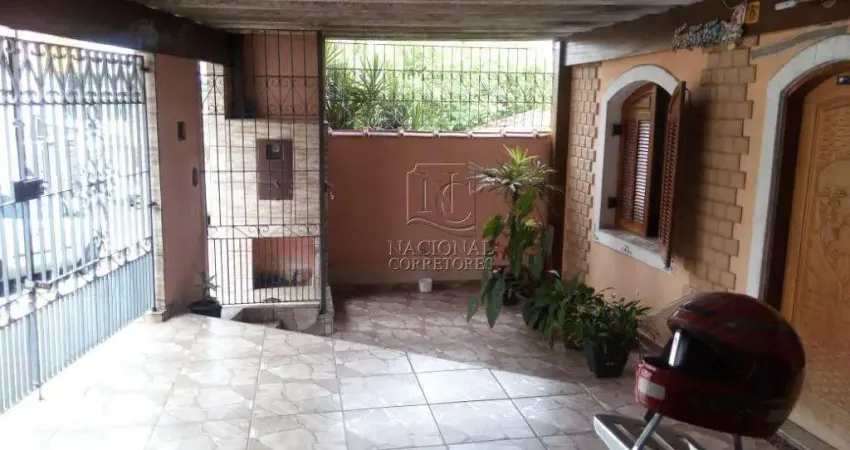 Casa com 3 dormitórios à venda, 249 m² por R$ 650.000,00 - Vila Francisco Matarazzo - Santo André/SP