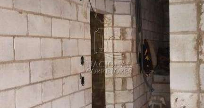 Apartamento sem condomínio N°4 COM ELEVADOR, NO TÉRREO. 41,56 M2 de área útil. SEM GARAGEM.