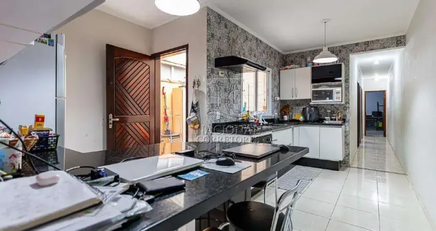 Casa assobradada à venda, 3 quartos, 1 suíte, 3 vagas, Jardim Santo Alberto - Santo André/SP