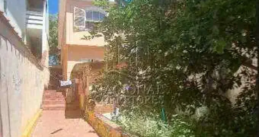 Sobrado à venda 4 quartos 2 vagas Floresta - Santo André - SP