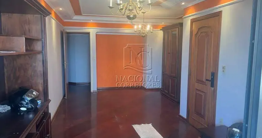 Apartamento em torre única à venda na Vila Curuçá, no Condomínio Edifício Pompadour.