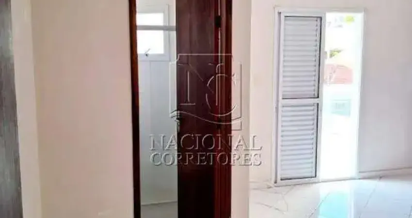 Cobertura sem Condomínio 124m² de área útil à venda, 2 quartos, 1 suíte - Vila Humaitá - Santo André/SP.