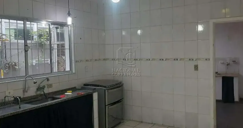 Casa à venda com 2 dormitórios no bairro Fundação em São Caetano do Sul-SP