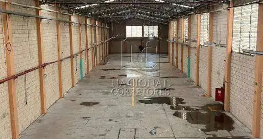 Galpão industrial para locação em Mauá-SP.