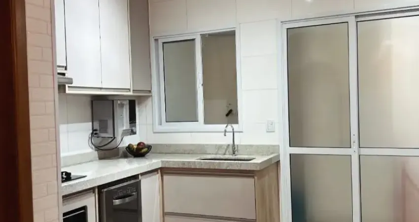 Casa de Condomínio 100m² com 2 suítes e sala Tv, Home office ou Closet