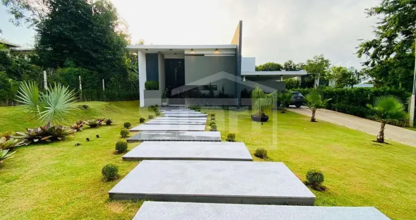 Casa mobiliada para locação por R 35.000,00 no Condomínio Veredas da Lagoa