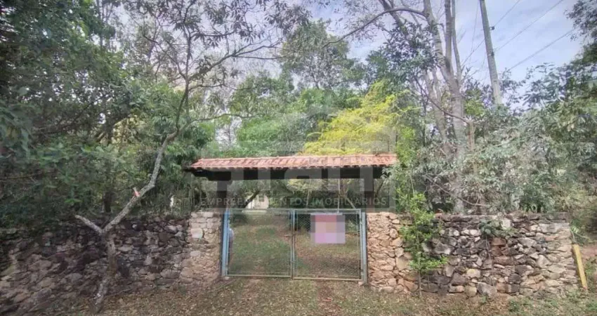 Lindo Sítio em São José da Serra por R 720.000 - aceita PERMUTA