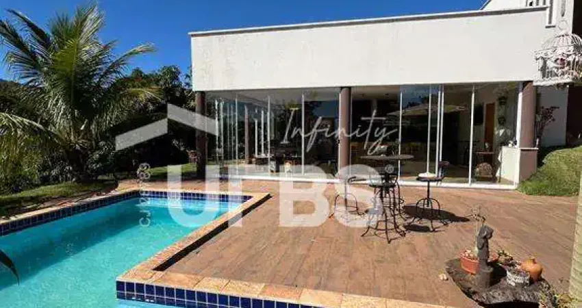 Casa em condomínio fechado com 3 quartos à venda na Rua Moeno, Centro, Hidrolândia