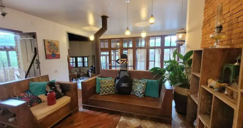 Casa 4 quartos, 2 suítes, 3 vagas para venda no Ville de Montagne - Nova Lima - MG.