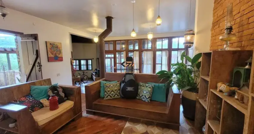 Casa 4 quartos, 2 suítes, 3 vagas para venda no condomínio Ville de MoNtagne - Nova Lima - MG.