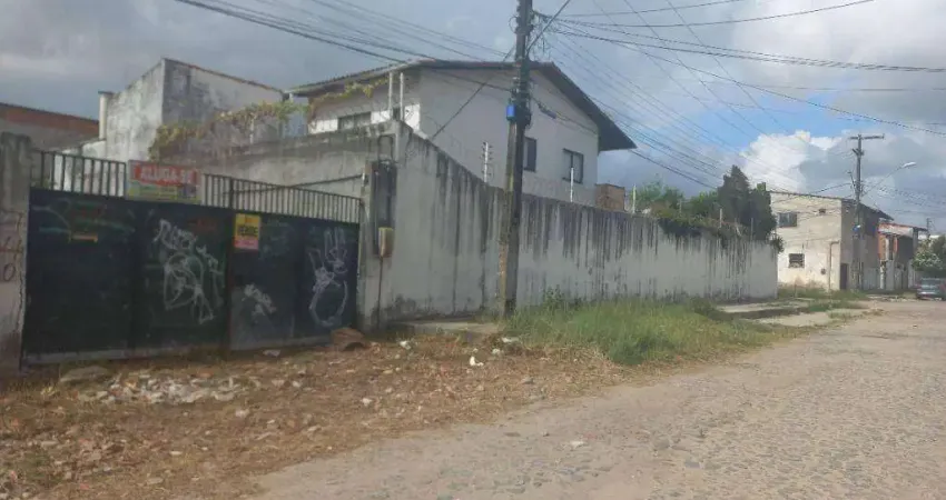 Terreno à venda na Rua Itaboraí, Passaré, Fortaleza