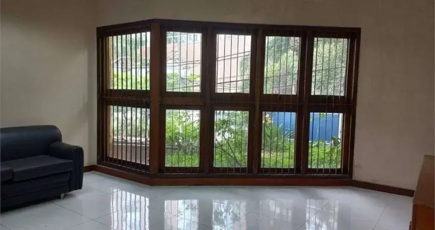 Sobrado com 3 quartos à venda ou para locação em Cidade São Francisco - SP