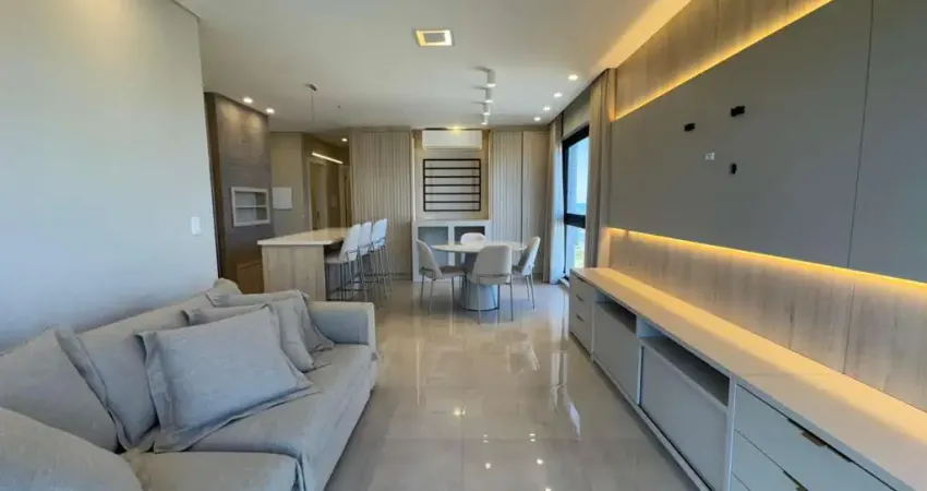 Apartamento 2 Dormitórios com vista eterna para beira mar em Tramandaí