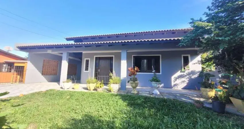 Casa/Sobrado 3 Dormitórios - Bairro Centro da praia do Imbé.