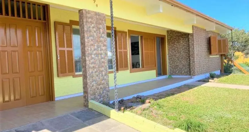 Casa/Sobrado 3 Dormitórios - Bairro Centro na praia do Imbé.