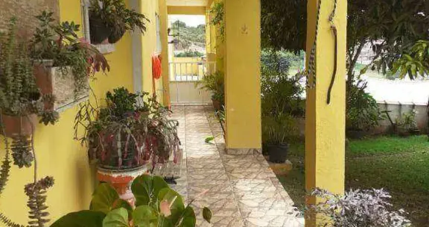 Sobrado com 3 dormitórios à venda, 262 m² por R$ 700.000,00 - Vila Perracini - Poá/SP