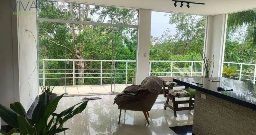 Sobrado com 3 dormitórios à venda, 200 m² por R$ 850.000,00 - Ipelândia - Suzano/SP