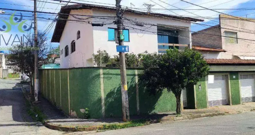 Sobrado com 3 dormitórios à venda, 403 m² por R$ 900.000,00 - Vila Lavínia - Mogi das Cruzes/SP