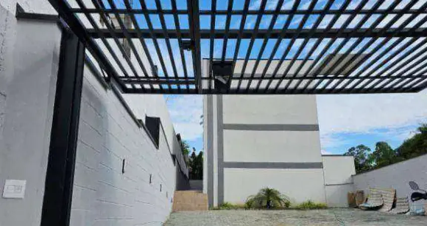 Sobrado com 2 dormitórios à venda, 104 m² por R$ 370.000,00 - Vila São Paulo - Mogi das Cruzes/SP