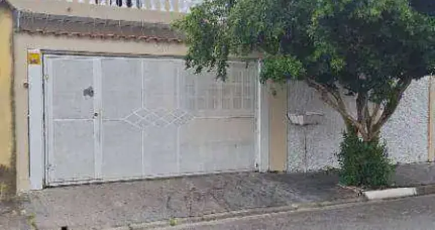 Sobrado com 3 dormitórios à venda, 268 m² por R$ 800.000,00 - Vila Amorim - Suzano/SP