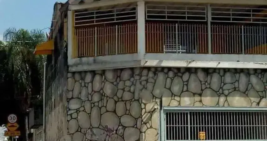 SOBRADO I 180M² I 4 DORMITÓRIOS I SALA l TERRAÇO I SACADA I 02 VAGAS I 03 BANHEIROS I R$520.000,00 I PRÓXIMO DA AVENIDA JACU PÊSSEGO.