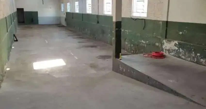 Galpão à venda na Vila Bela - SP - 742,50m2