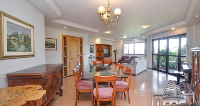 Apartamento 4 Quartos (2 suítes) c/ 3 vagas no Centro Cívico