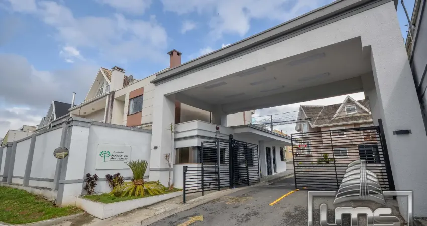 Sobrado tríplex 3 quartos com suíte 2 vagas e ótimo espaço de quintal!