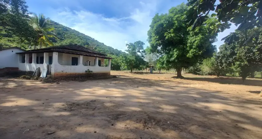 Fazenda com 2 salas para alugar na Fazenda em Malacacheta, SN, Centro, Malacacheta