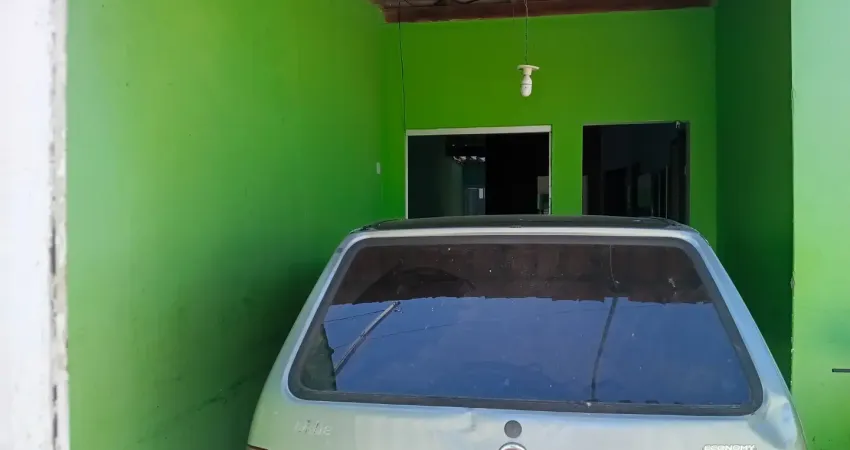 Casa com 2 quartos à venda na Rua Bias Fortes, SN, Centro, Almenara