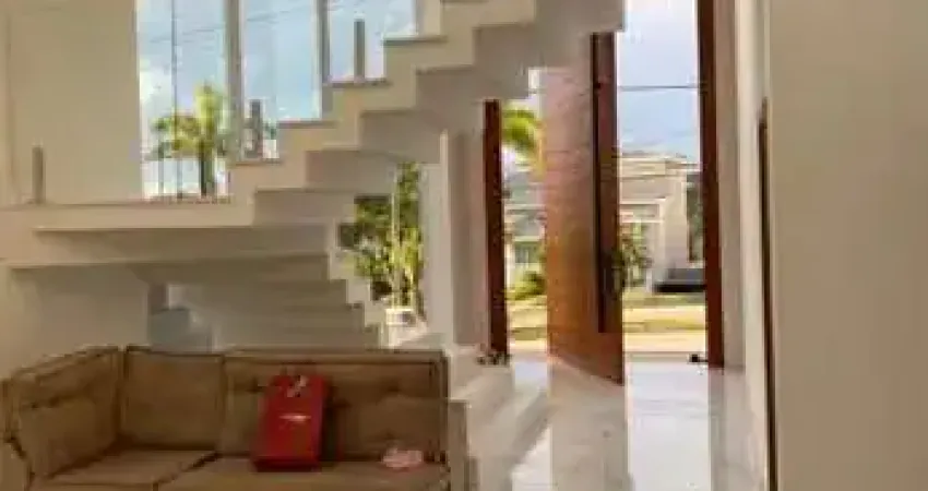 Casa residencial com 3 suítes, 4 vagas e frente em Jardim do Golf I, Jandira