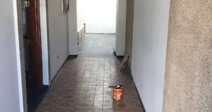 Casa Assobradada para aluguel no bairro Vila Boa Vista, em Barueri - SP