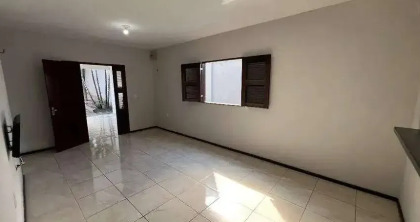 Casa com 3 quartos à venda na Rua Chile, Jardim América, Taboão da Serra