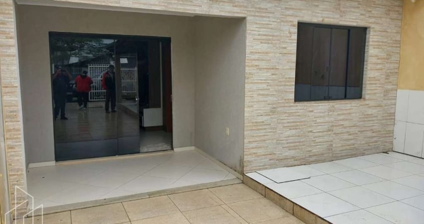 Casa na Praia de Matinhos ? Balneário de Monções
